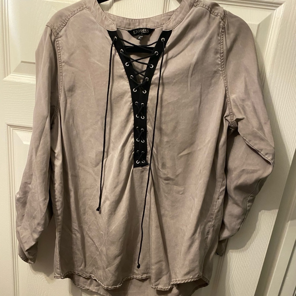 Express shirt